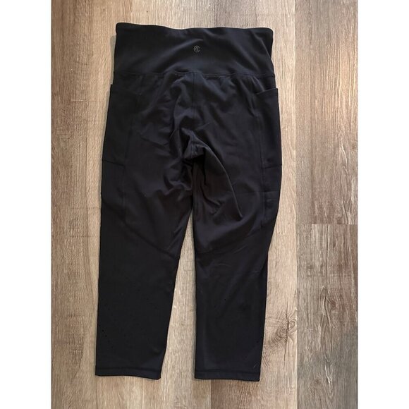 Champion High Rise Black Cropped Workout Leggings Size M - Picture 3 of 4